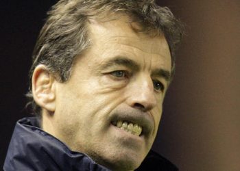 Pierre Berbizier charge le président de la FFR: Bernard Laporte