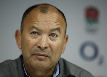 Quand Eddie Jones chauffe les Wallabies au moment de les accueillir à Twickenham