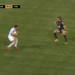 Vidéo: Yoann Huget se fait casser les reins par Brice Dulin