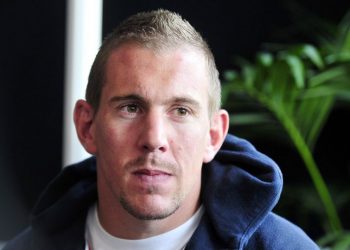 Harinordoquy juge que “Bonnaire n’est pas un entraîneur”