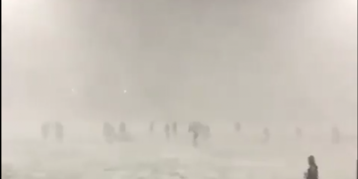 (Vidéo) Des Anglais jouent un match dans des conditions climatiques extrêmes !