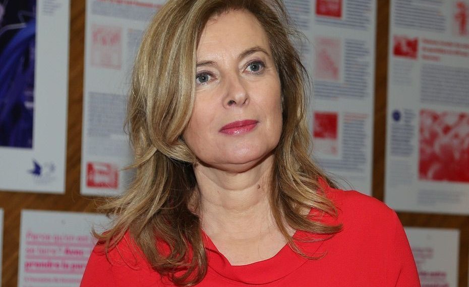 L’ancienne première dame de France en couple avec un consultant rugby de Canal + !