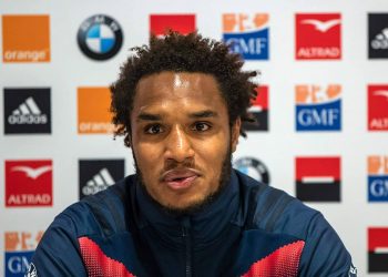 La France résiste mais s’incline face aux Blacks !