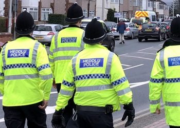 Surréaliste : quand l’Equipe de France lançait une bagarre générale contre la police Galloise !