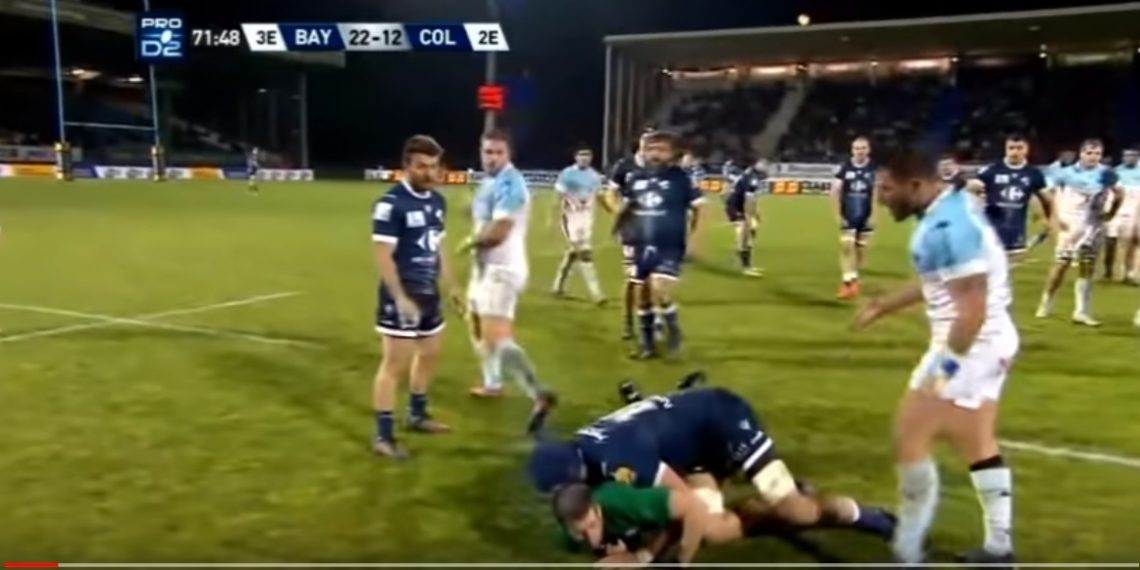 INSOLITE – VIDÉO : Un joueur de Colomiers plaque puissamment l’arbitre dans le dos !