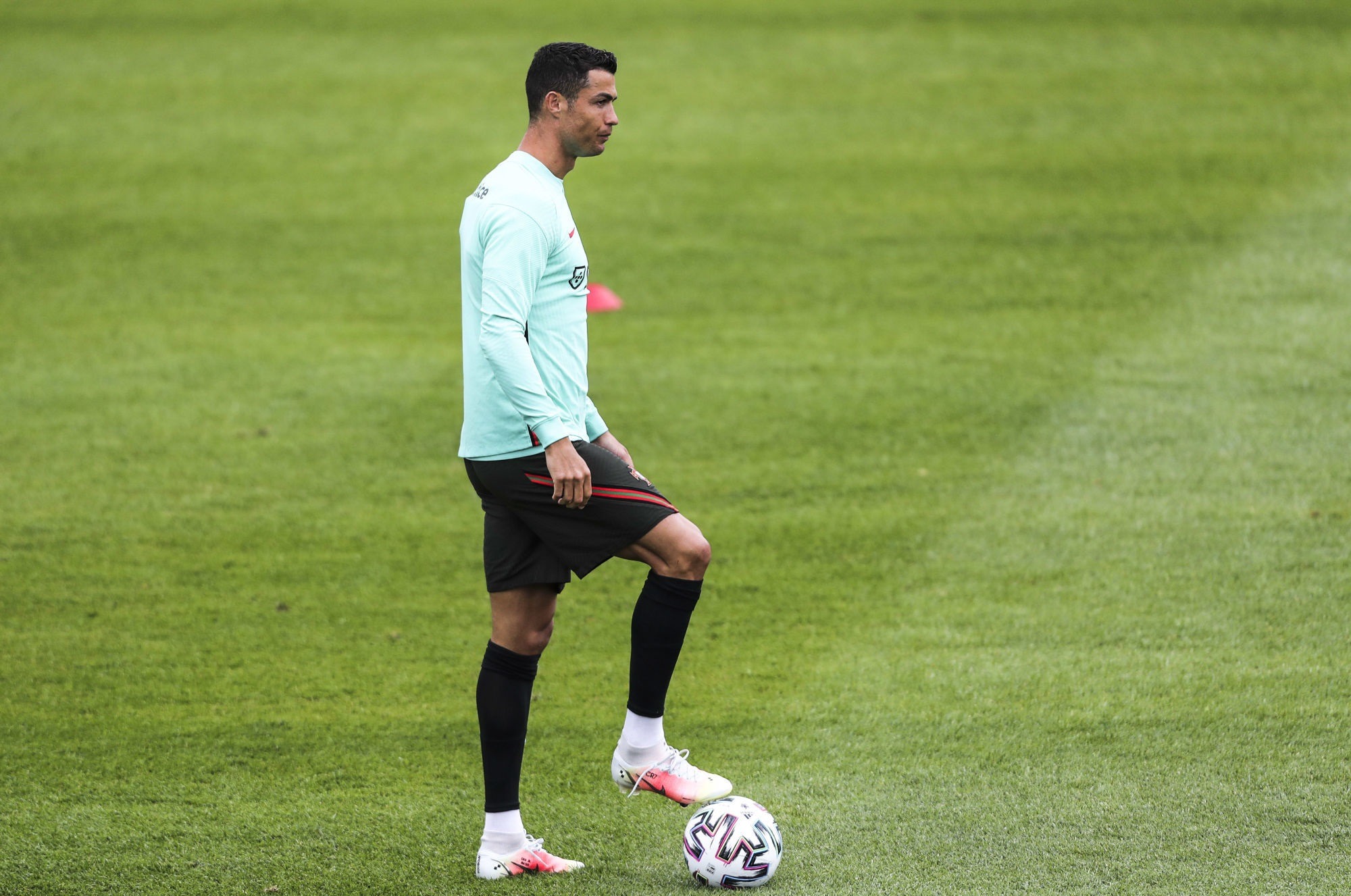 Mercato – Cristiano Ronaldo, le PSG est la piste la « plus chaude » selon le CDS