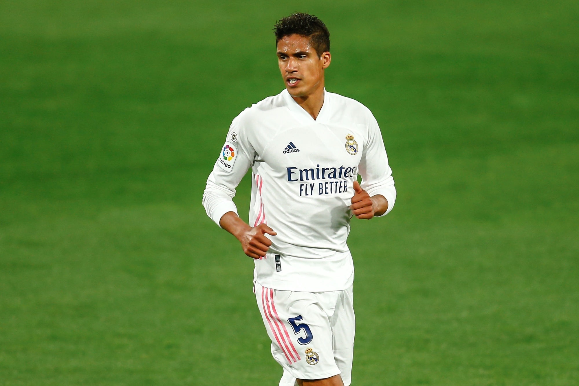 Mercato – Varane, le PSG a contacté le Real Madrid, selon Foot Mercato