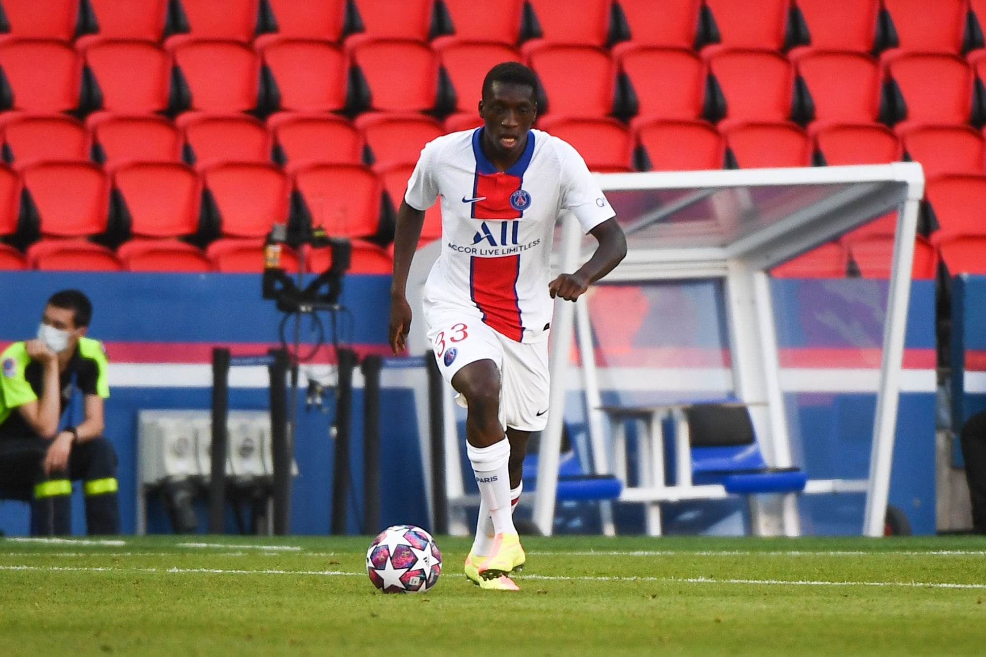 Officiel – Abdoulaye Kamara quitte le PSG pour signer à Dortmund