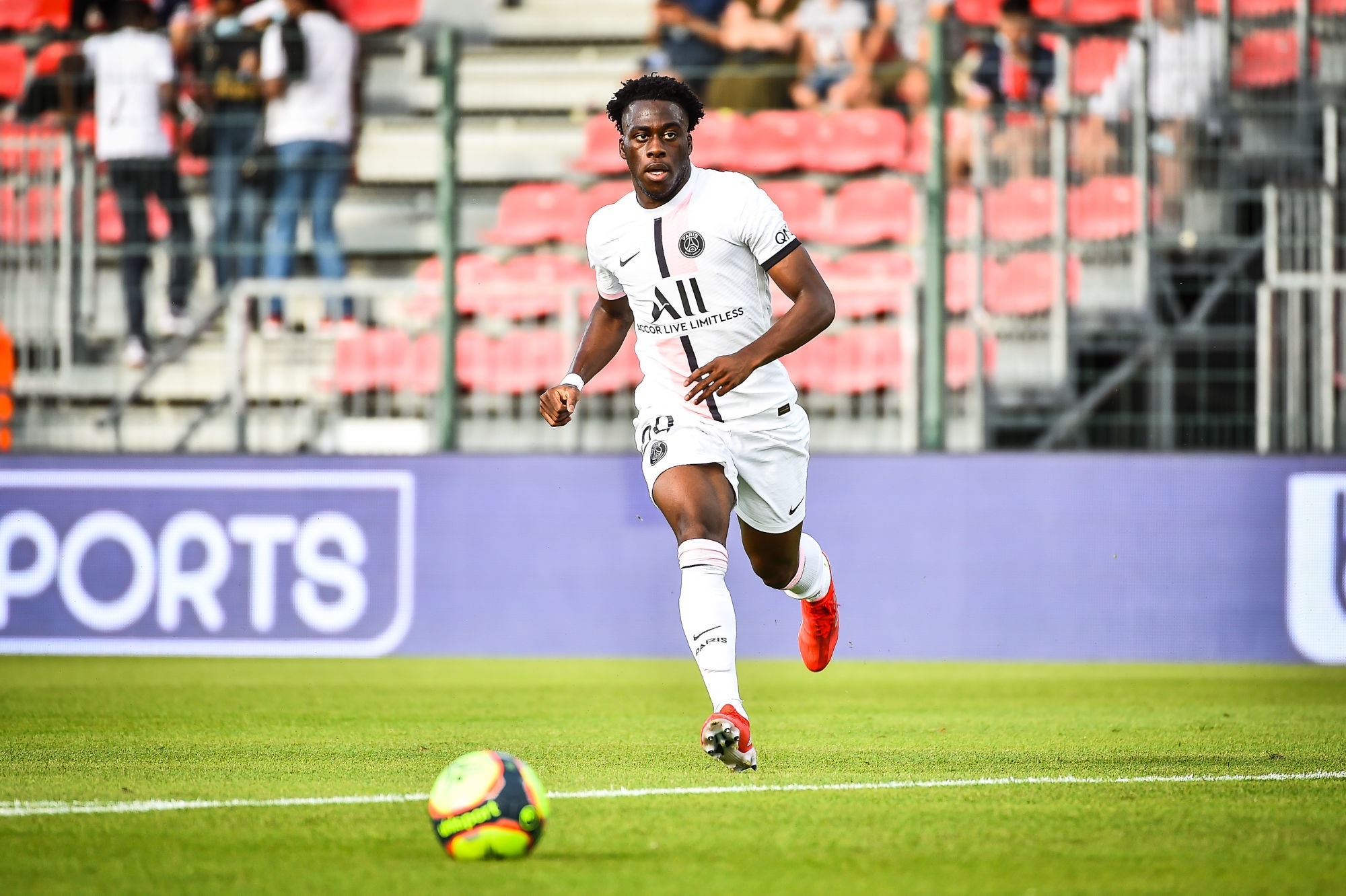 Lille/PSG – L’équipe parisienne avec Kalimuendo, et Simons ou Dina-Ebimbe selon la presse