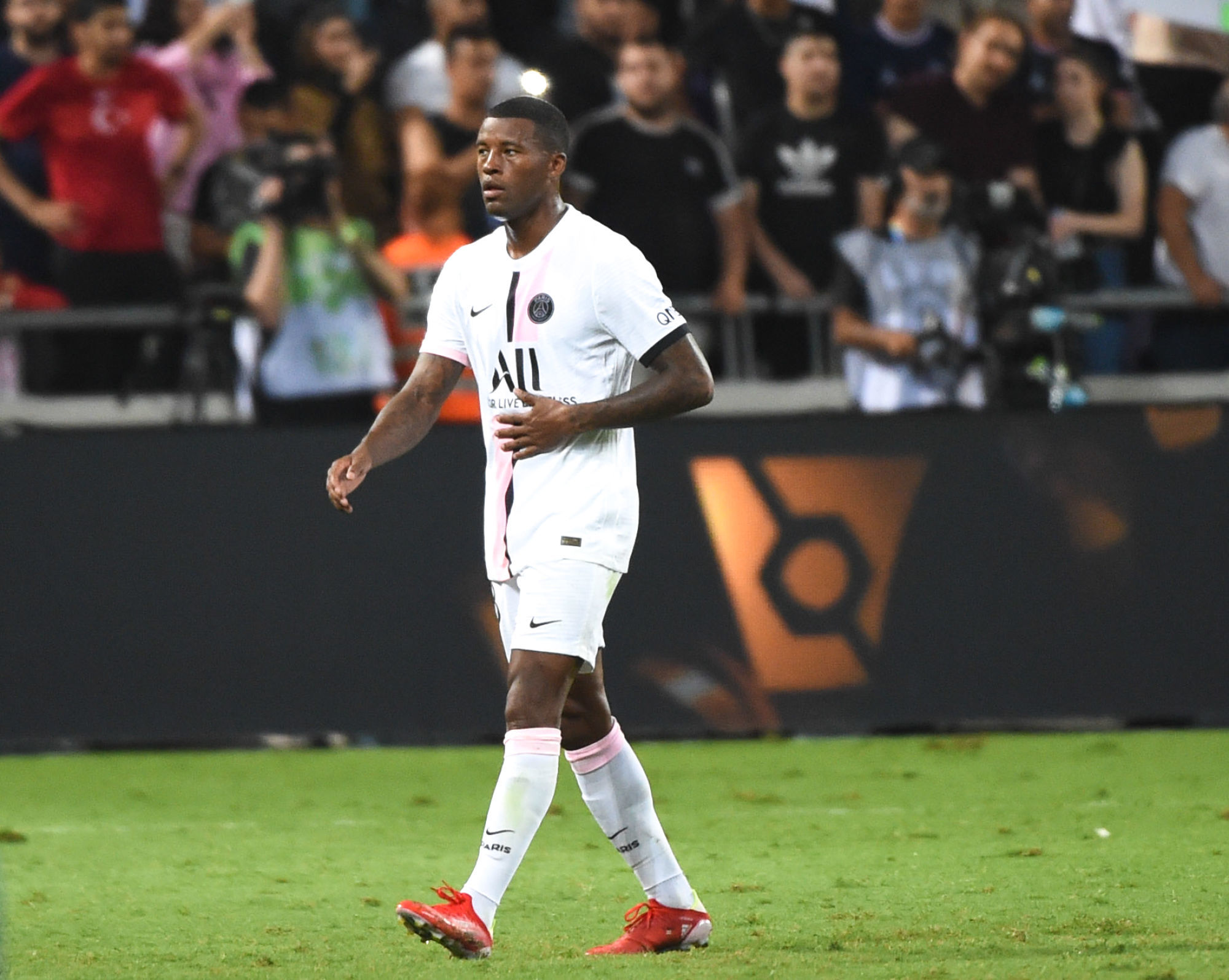 Lille/PSG – Pochettino explique le temps de jeu de Wijnaldum