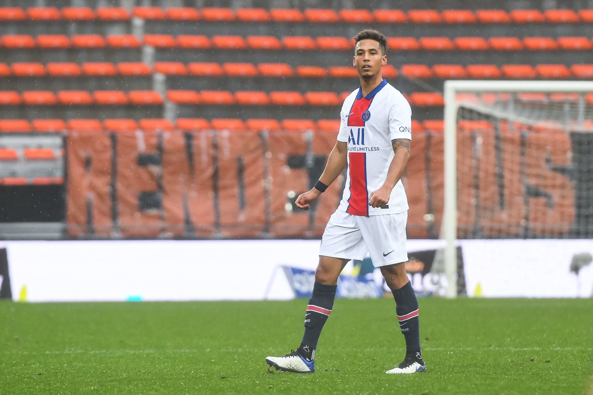 Mercato – Le Bayer Leverkusen s’active pour Kehrer, confirme Le Parisien