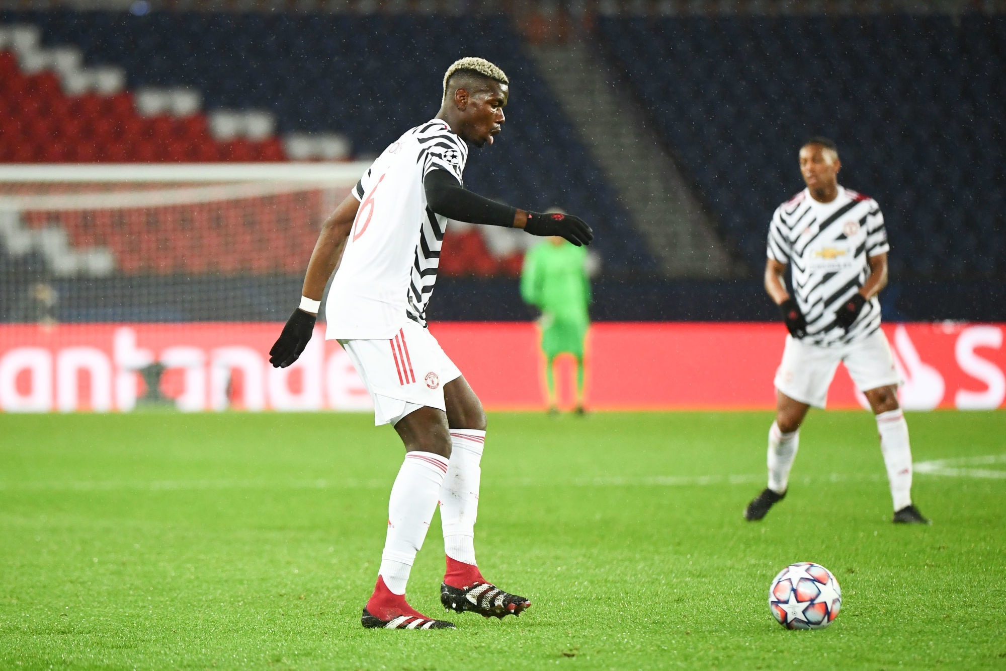 Mercato – Pogba au PSG, un transfert pensable mais qui prendra du temps indique le Telegraph