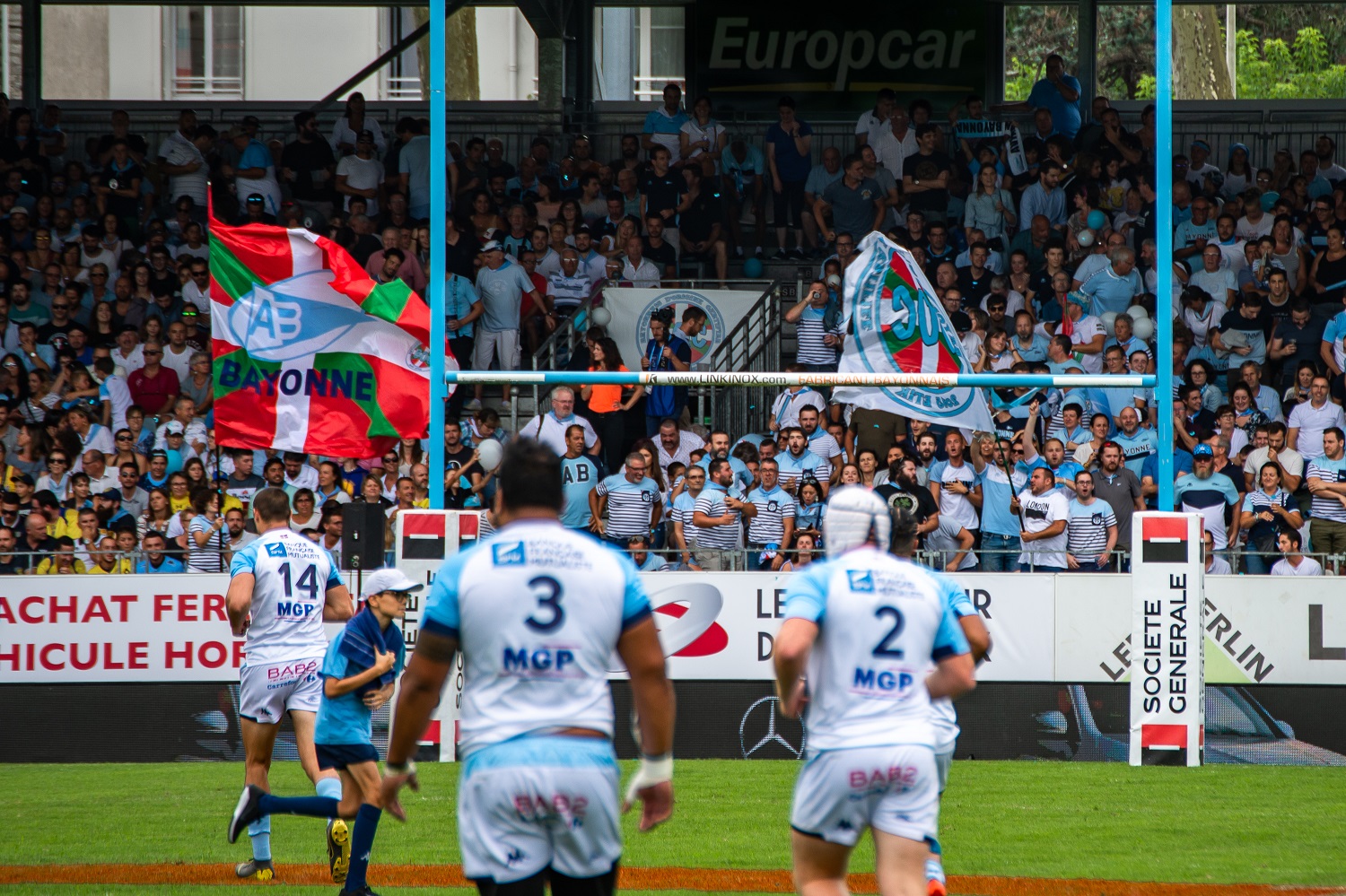 INSOLITE – L’idée originale de l’Aviron Bayonnais pour dévoiler les nouveaux maillots