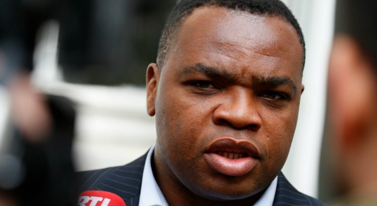 Robins Tchale-Watchou recadré par 5 démissionnaires de Provale !