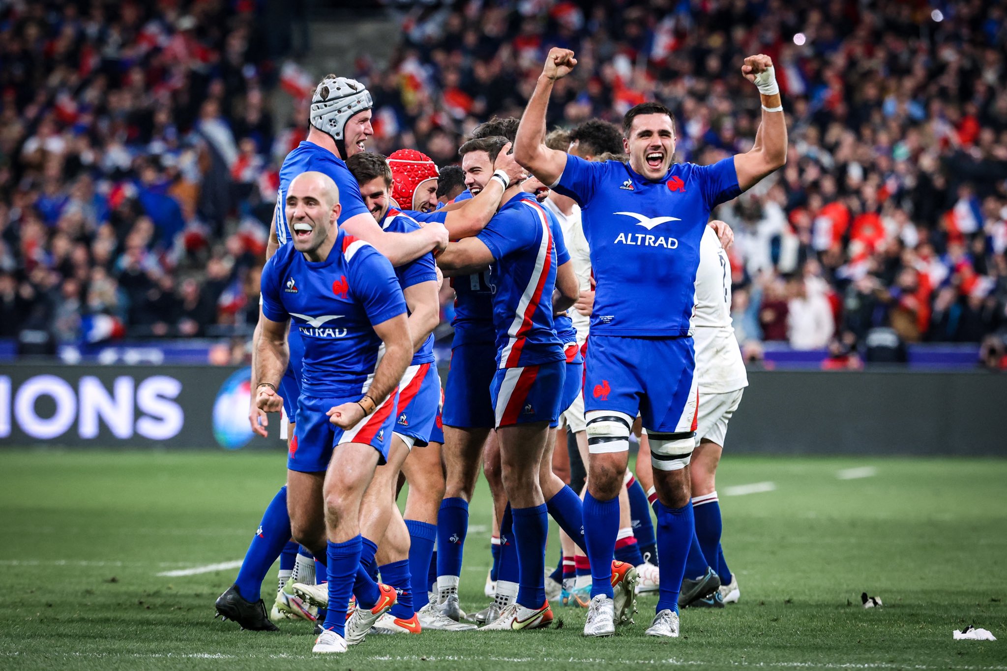 OFFICIEL : Le XV de France, 2ème au classement IRB !