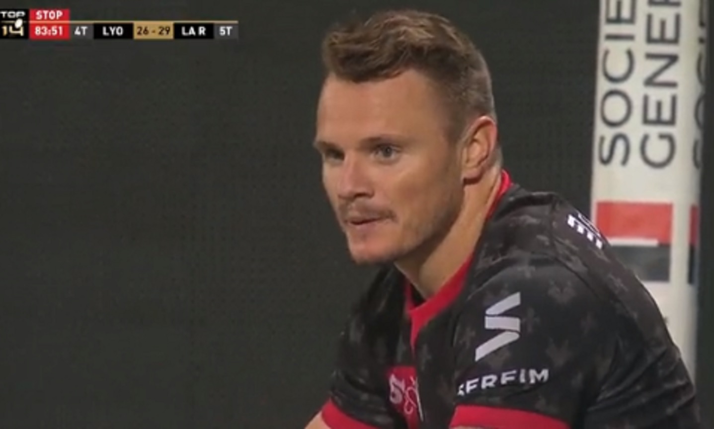 VIDEO : L’incroyable raté de Toby Arnold qui manque de marquer un essai, seul devant la ligne