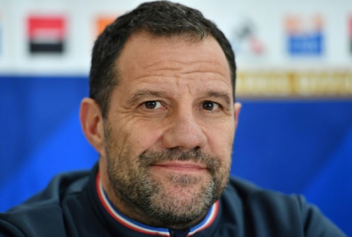 Laurent Labit en admiration devant deux joueurs du XV de France !